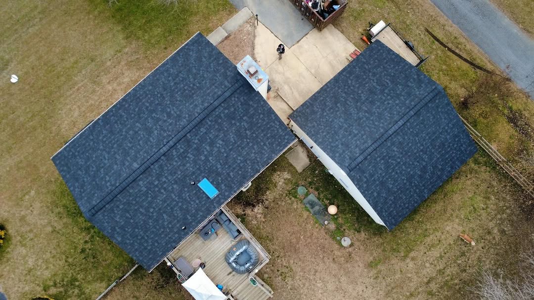 Sky Shield social post: Owen’s Corning Onyx Black!